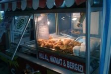 simulasi-usaha-fried-chicken