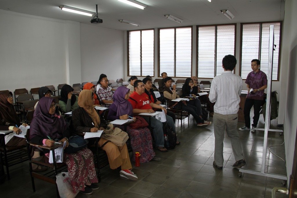 PELUANG BISNIS TERBARU DI KOTA BANDUNG Prospek Bisnis Kursus Bahasa Asing Di Bandung  